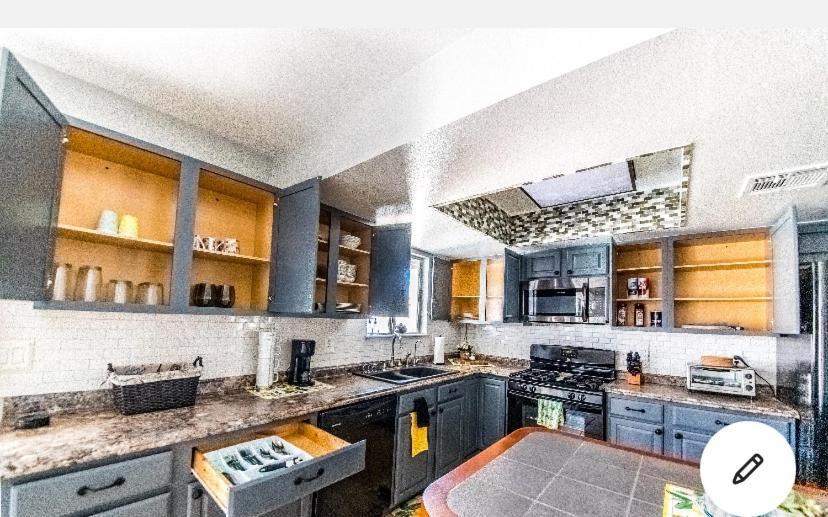 Comfortable Las Vegas Home Away From Home Henderson Exterior photo